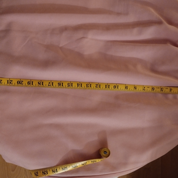 Women's pastel pink jacket & matching skirt - Picture 11 of 12